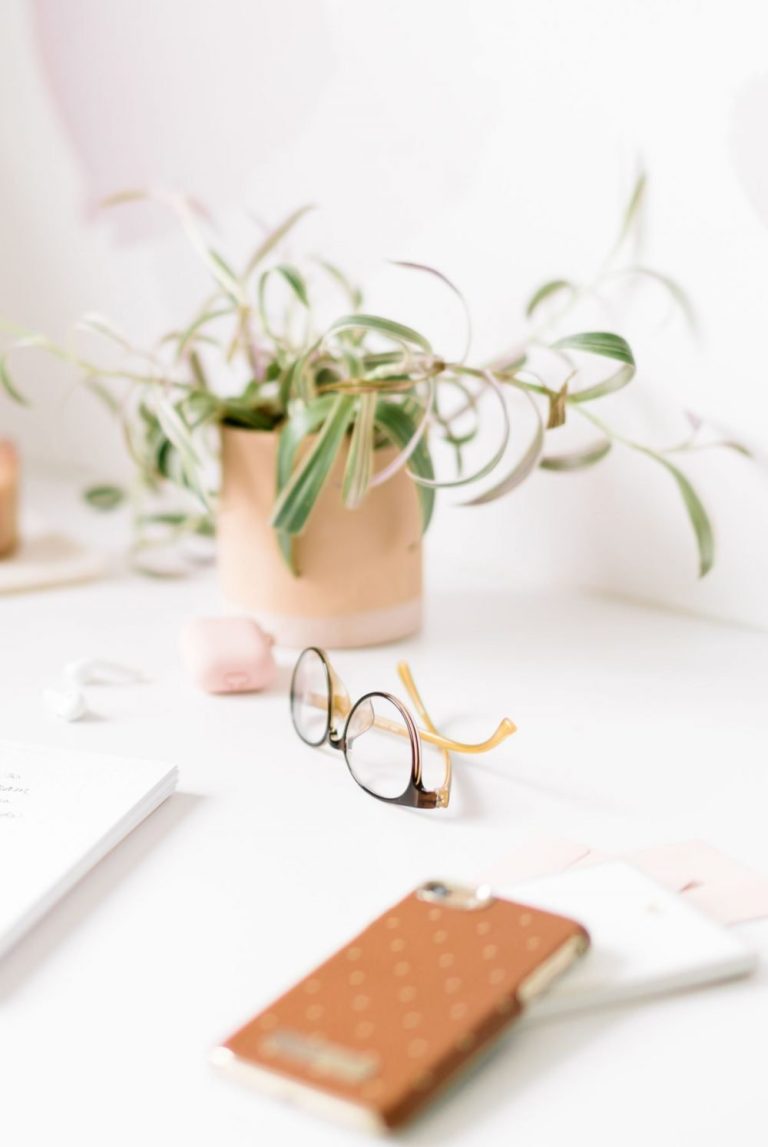 10 Must-Listen Podcasts for Productivity